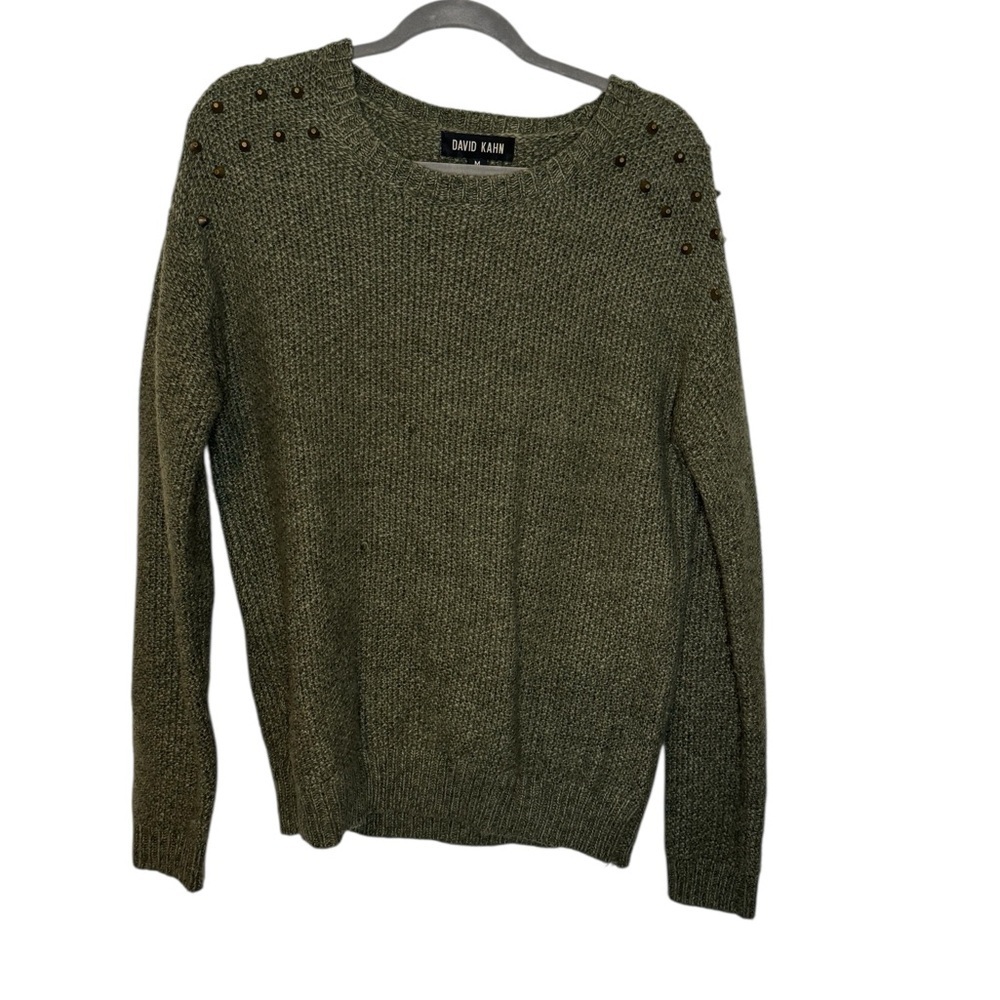 🍃 David Kahn Olive Green Studded Shoulder Crew Neck Sweater Medium VGUC‎ 🍃